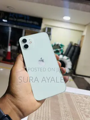 Apple iPhone 12 64 GB