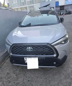 Toyota Corolla Cross 2024 Silver