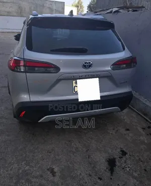 Toyota Corolla Cross 2024 Silver