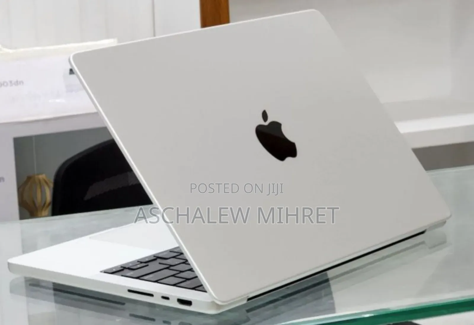 New Laptop Apple MacBook Pro M1 16GB Apple M1 Pro SSD 512GB