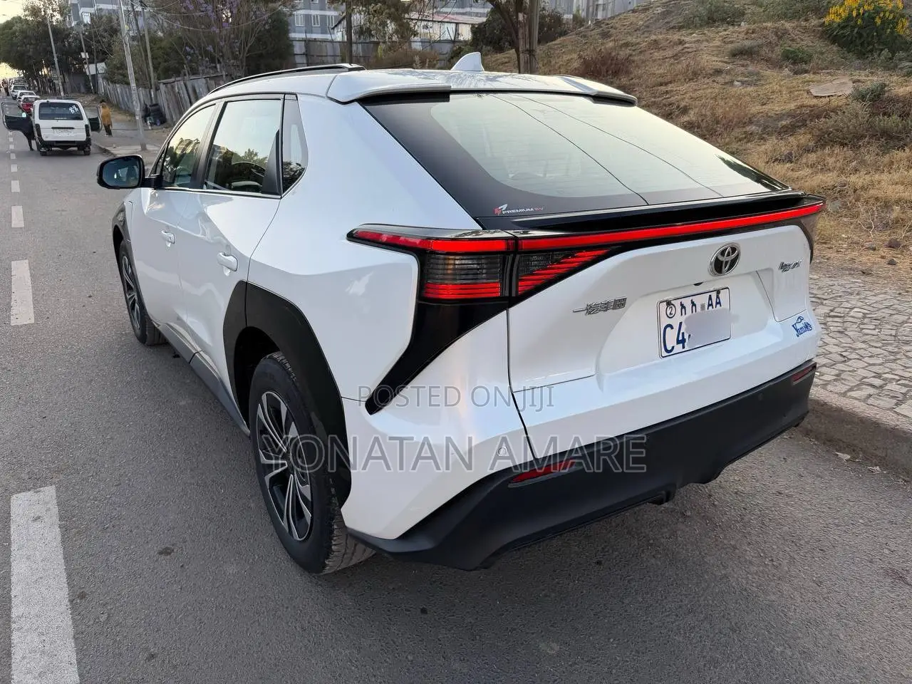 Toyota bZ4X 2023 White