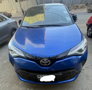 Toyota C-HR 2019 Blue