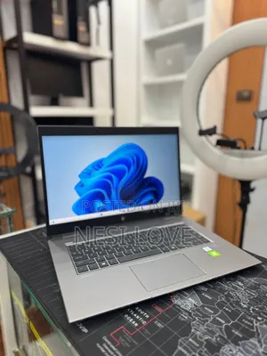 New Laptop HP ZBook 15 16GB Intel Core I7 SSD 512GB