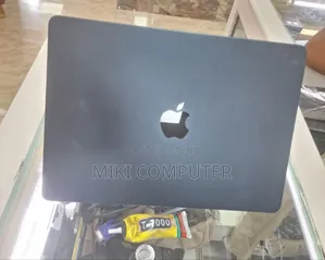 New Laptop Apple MacBook Pro 2024 M4 Max 16-Inch 16GB Intel SSD 256GB