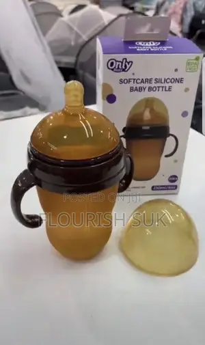 Silicone Baby Feeding Bottle – New – Safe Soft