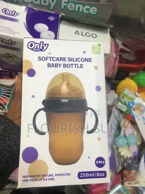 Silicone Baby Feeding Bottle – New – Safe Soft