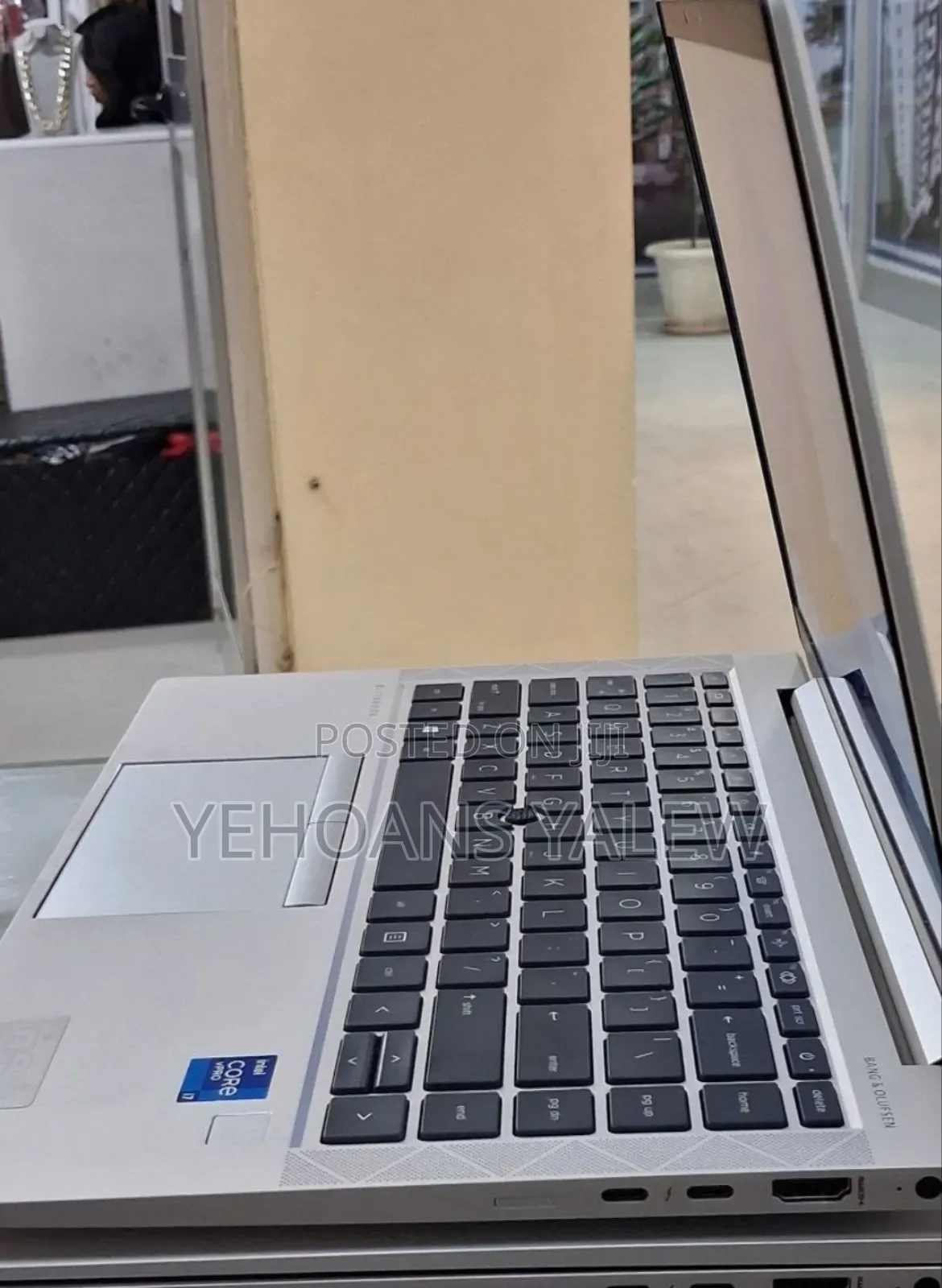 New Laptop HP EliteBook 840 G8 16GB Intel Core I7 SSD 512GB