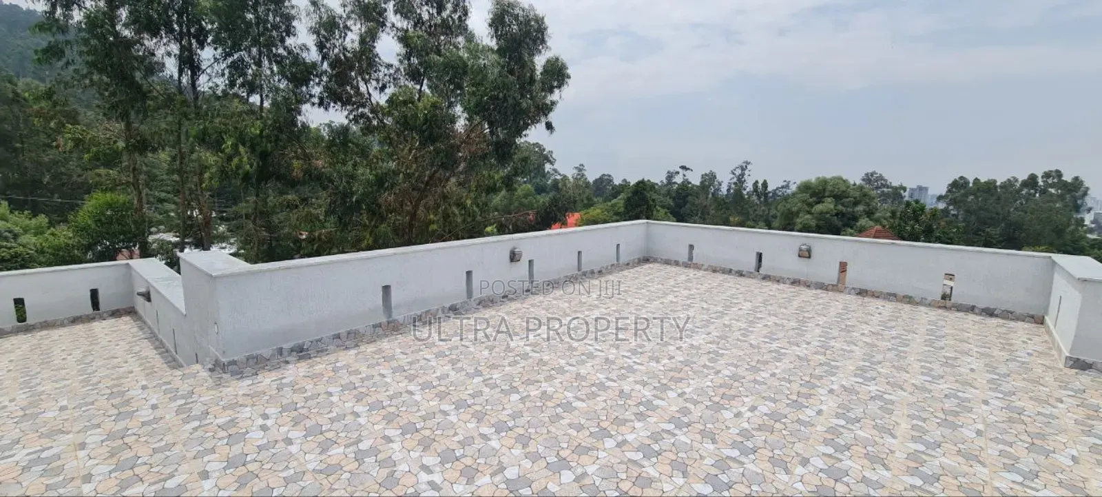 5bdrm House in Bole for rent