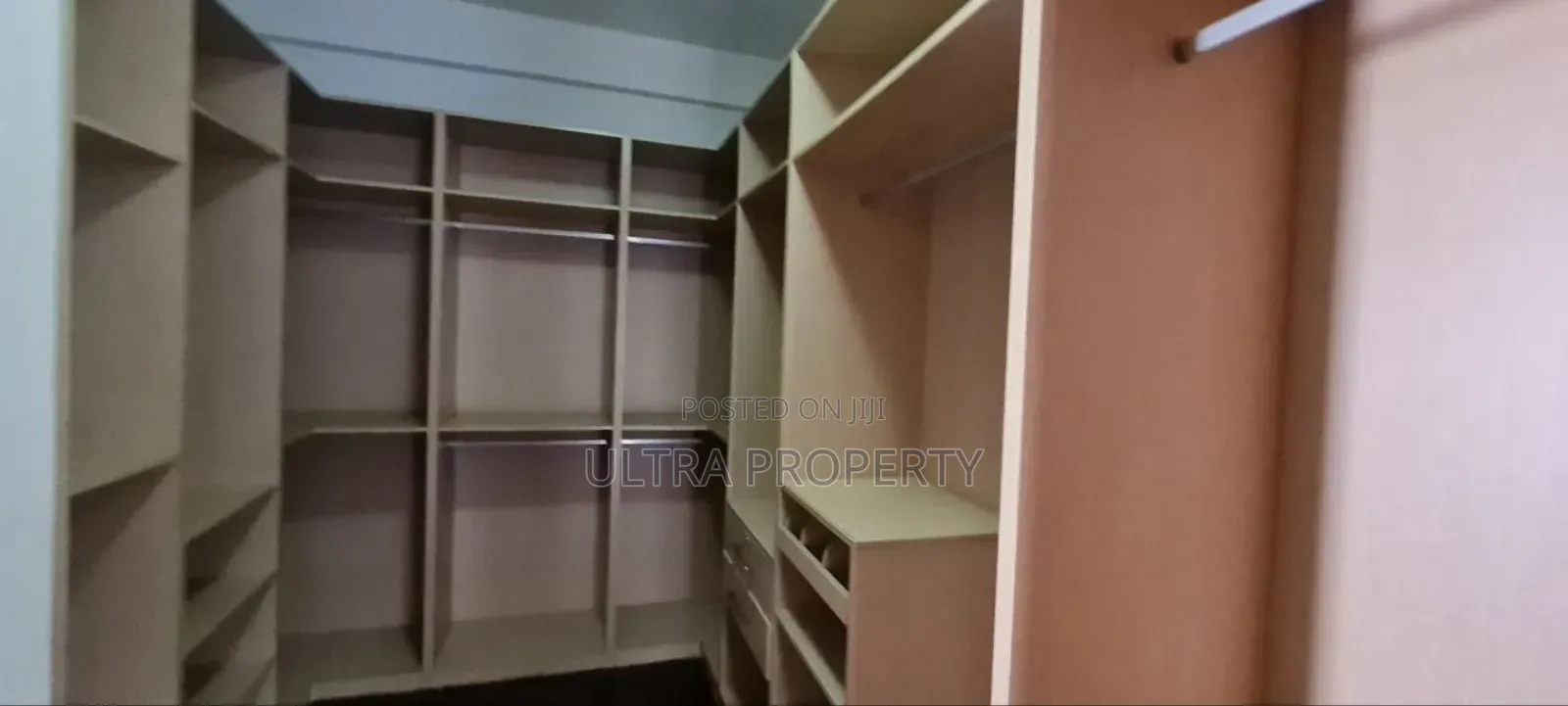 5bdrm House in Bole for rent