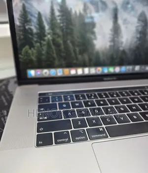 New Laptop Apple MacBook Pro 2019 16GB Intel Core I9 SSD 512GB