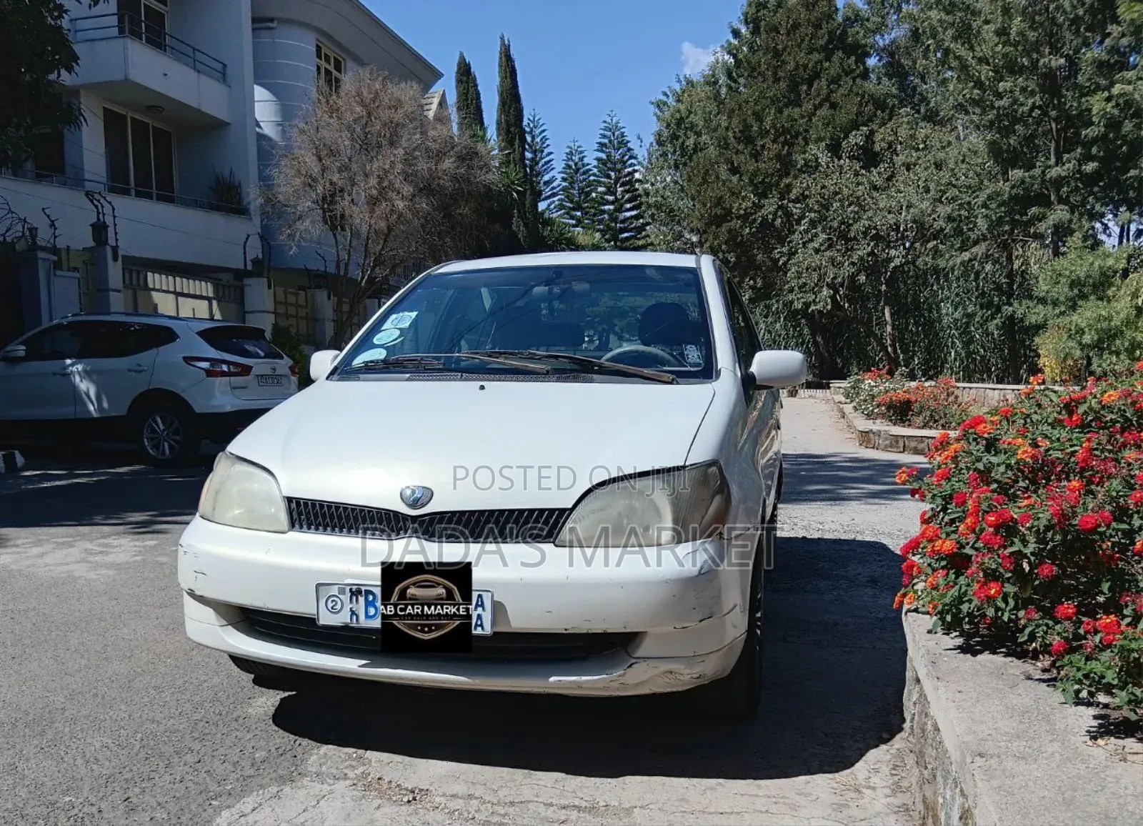 Toyota Platz 2002 White