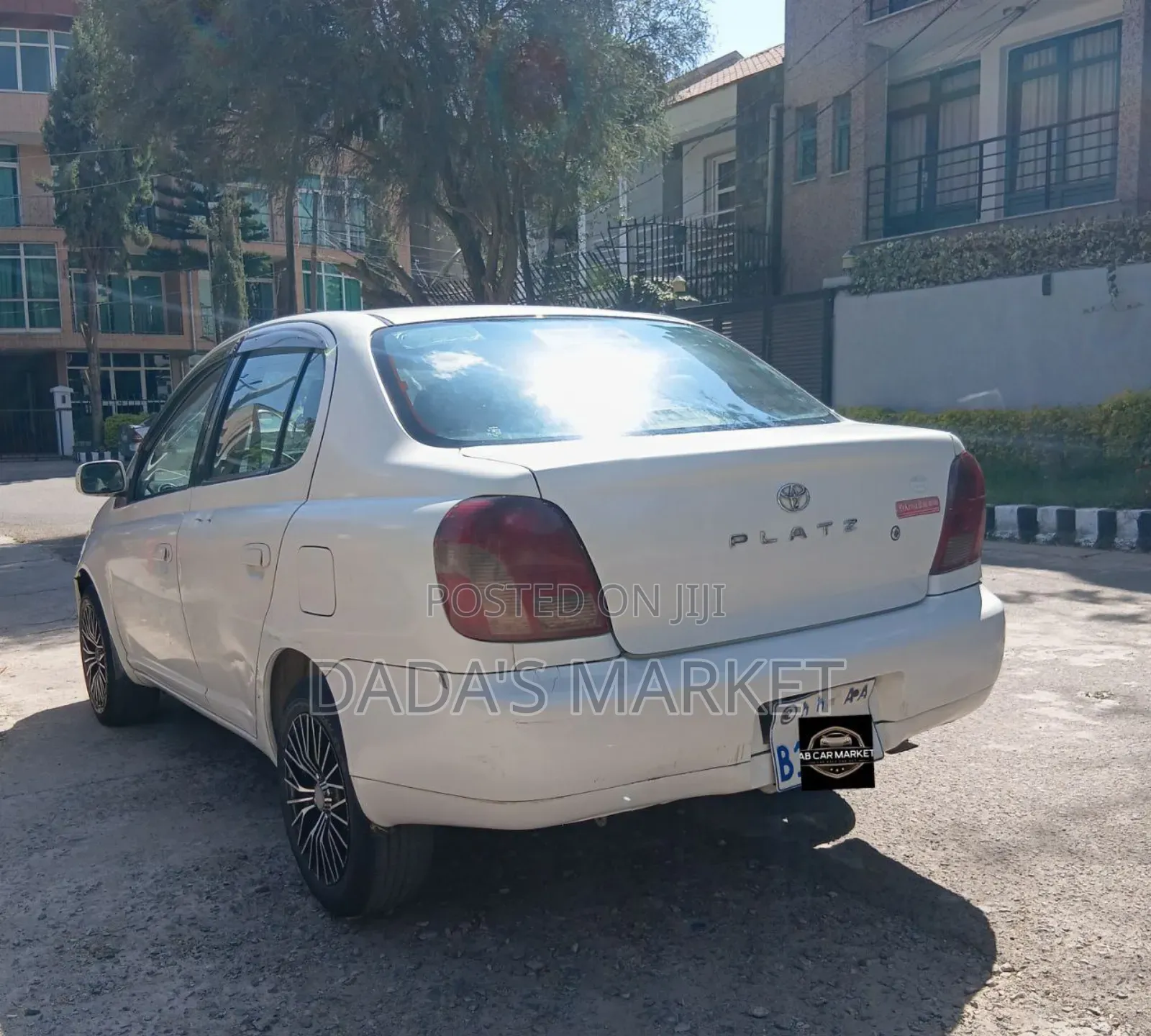 Toyota Platz 2002 White