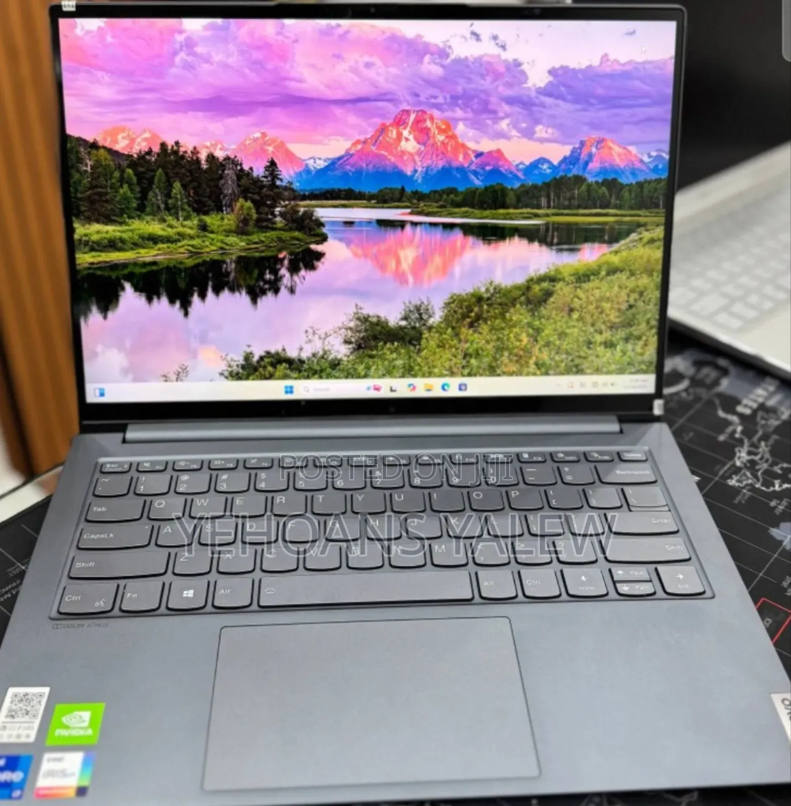 New Laptop Lenovo Yoga 7 15ITL5 16GB Intel Core I7 SSD 512GB