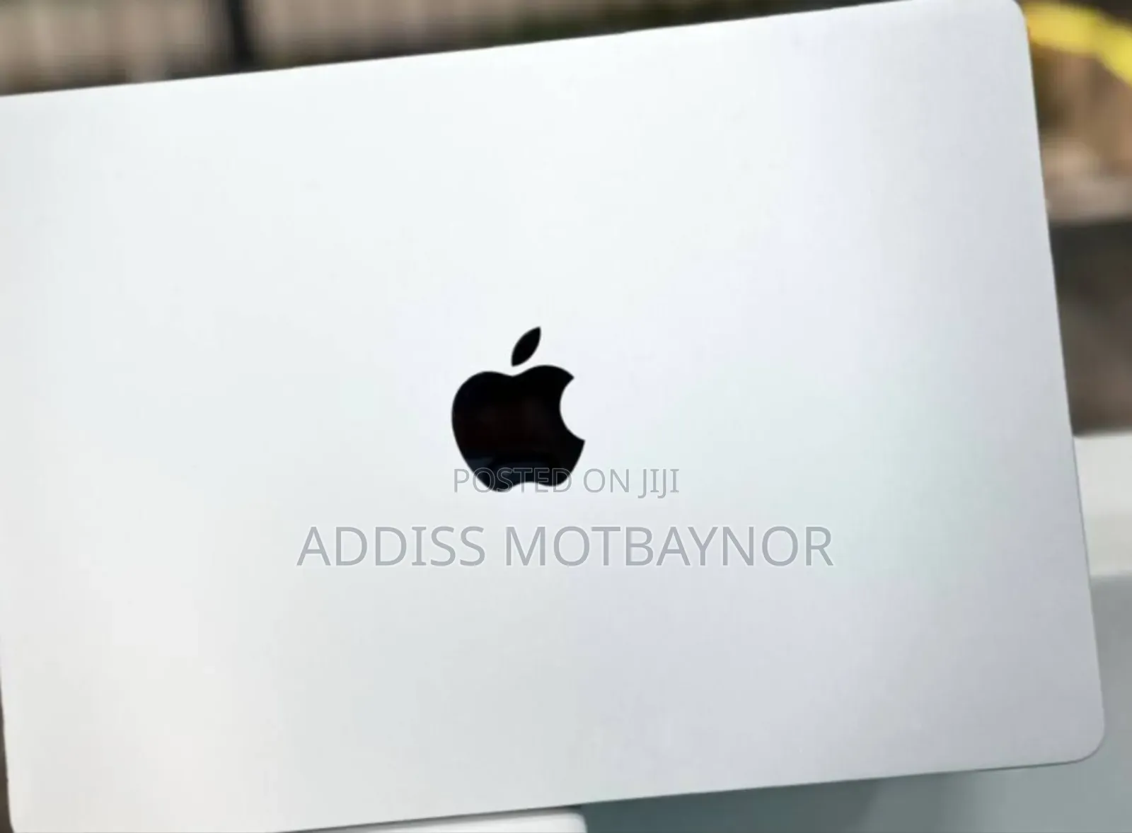 New Laptop Apple MacBook Air 2022 M2 8GB Intel Core Ultra 7 SSD 256GB