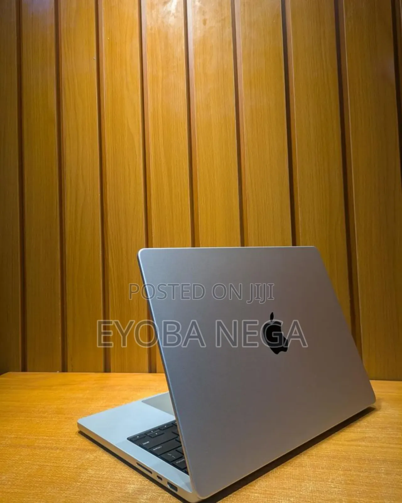 New Laptop Apple MacBook Pro M1 16GB Apple M1 Pro SSD 512GB