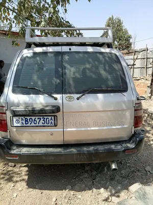 Toyota Land Cruiser 2000 Silver