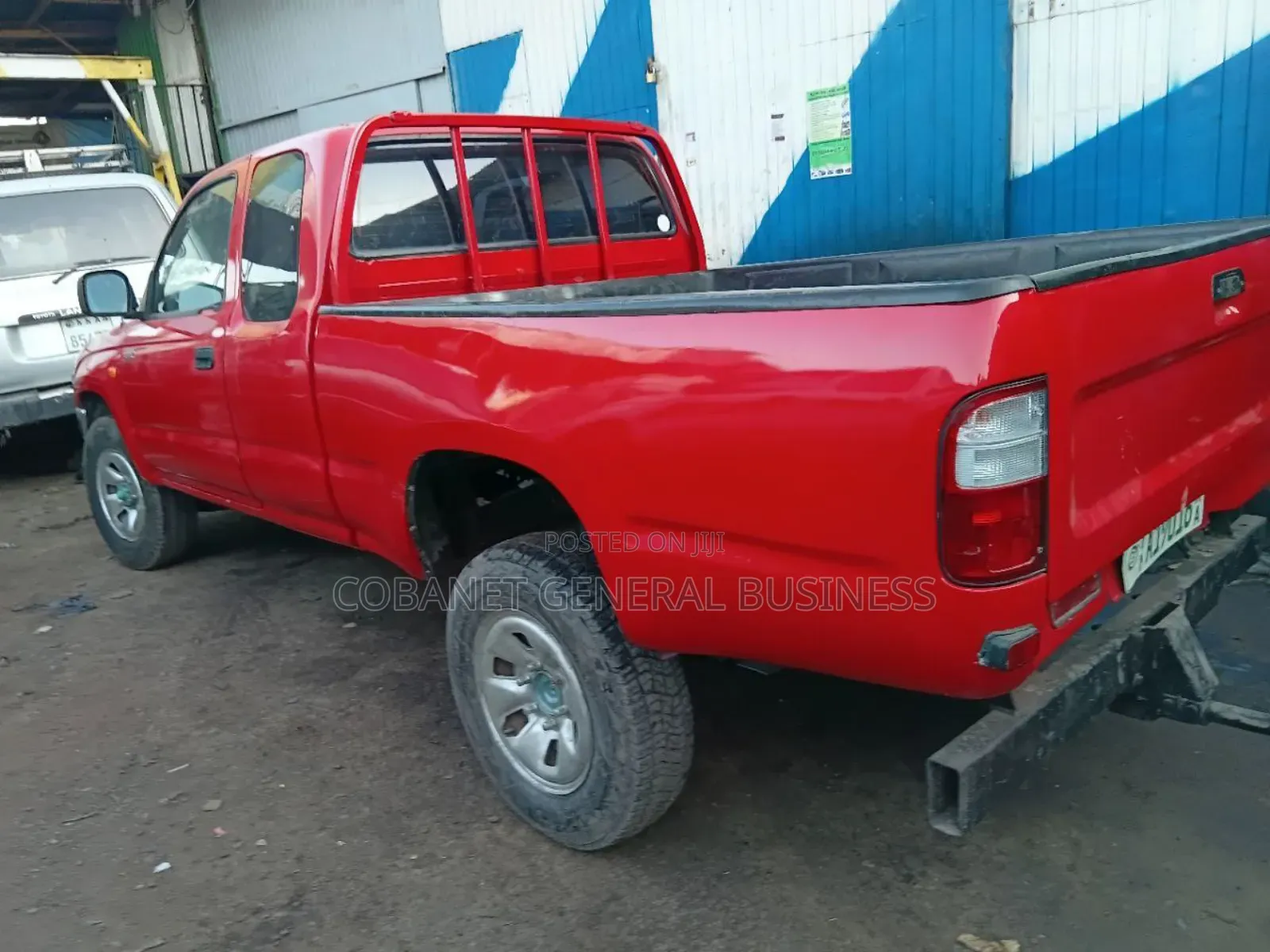Toyota Hilux 2001 Red
