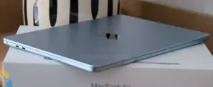 New Laptop Apple MacBook Air 2025 M4 13-Inch 16GB Apple M4 SSD 256GB