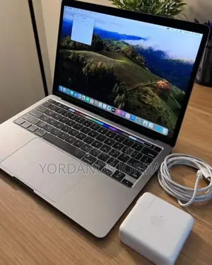 New Laptop Apple MacBook Pro M1 8GB Apple M1 Pro SSD 256GB