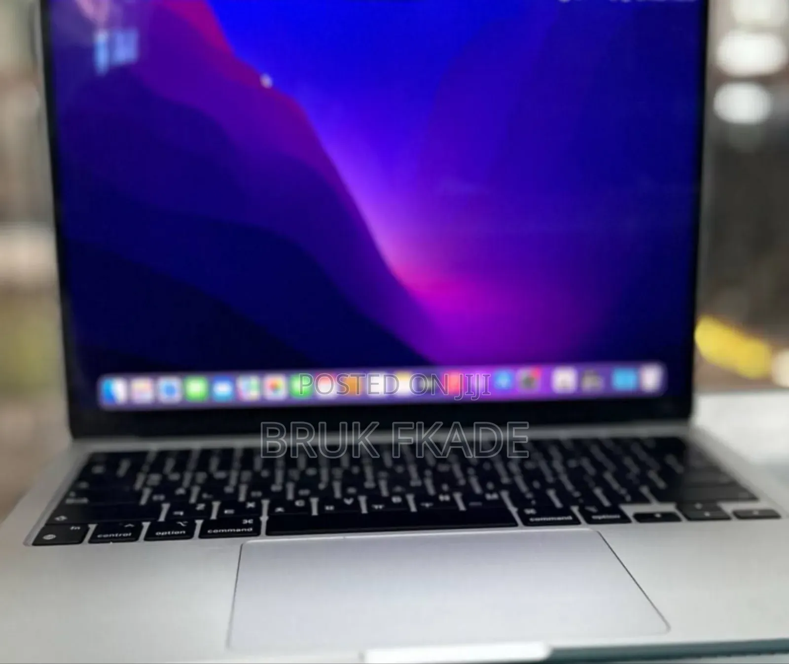New Laptop Apple MacBook Air 2022 M2 8GB Apple M2 SSD 256GB