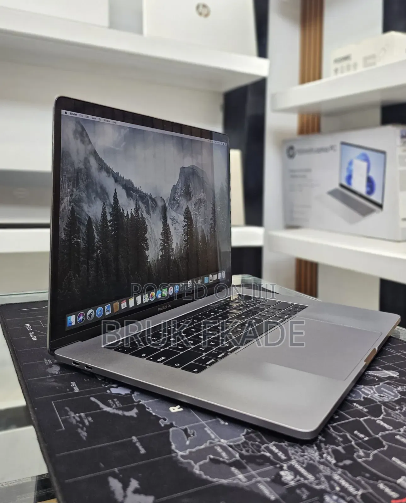 New Laptop Apple MacBook Pro 2019 16GB Intel Core I9 SSD 512GB