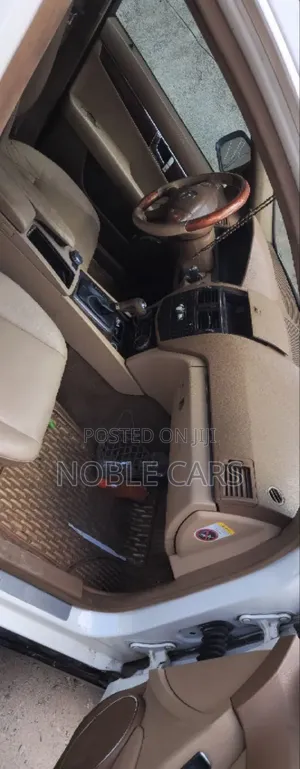 Mercedes-Benz C200 2008 Ivory