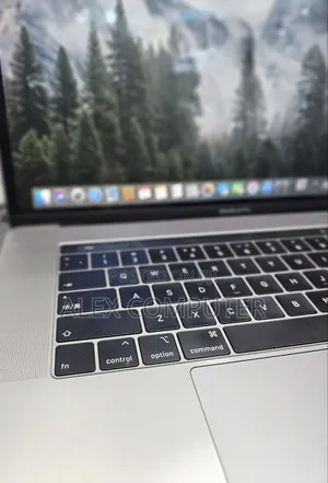 New Laptop Apple MacBook Pro 2019 16GB Intel Core I9 SSD 512GB