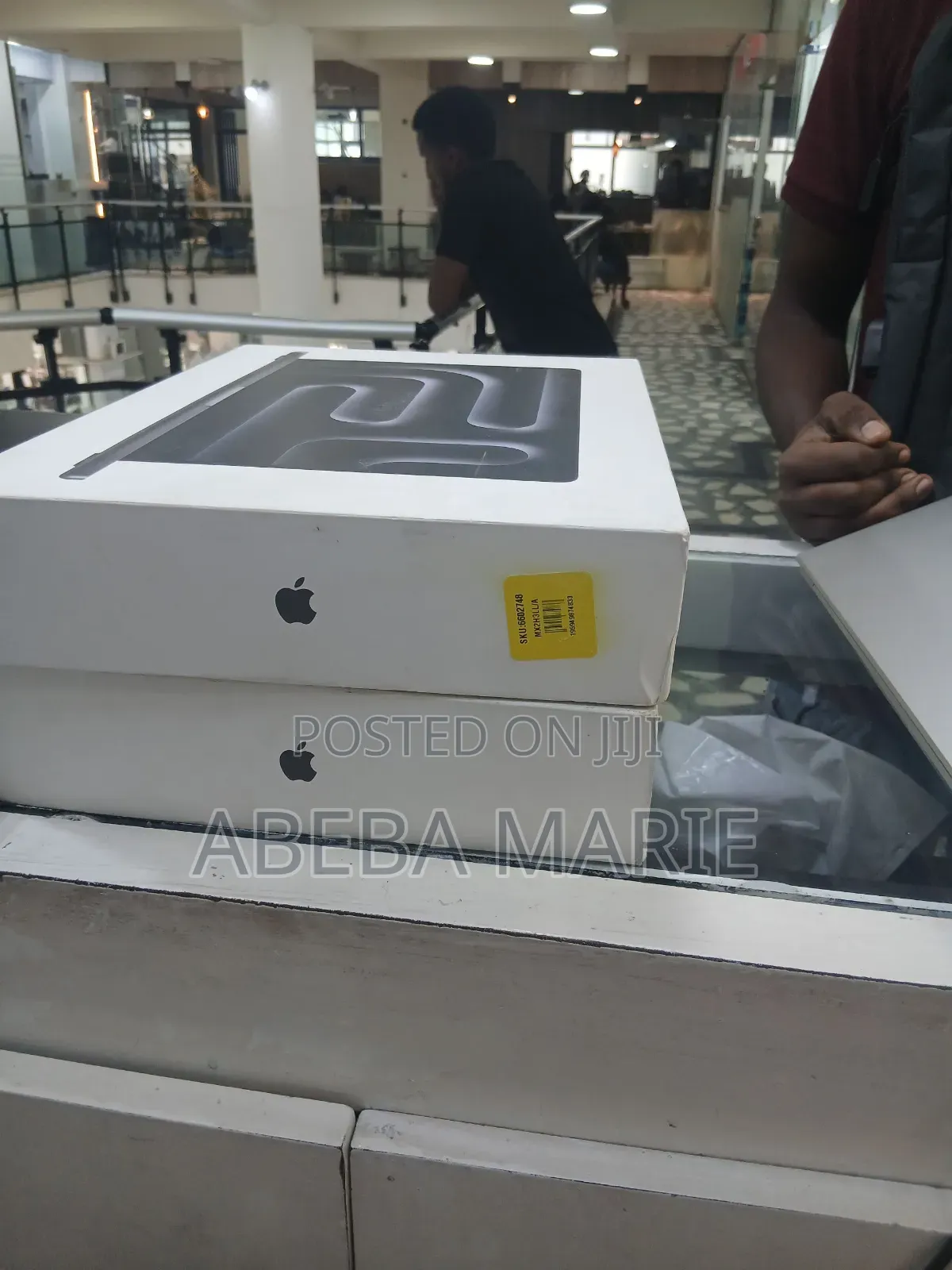 New Laptop Apple Macbook Pro 2025 M5 14-Inch 16GB Apple M5 SSD 1T