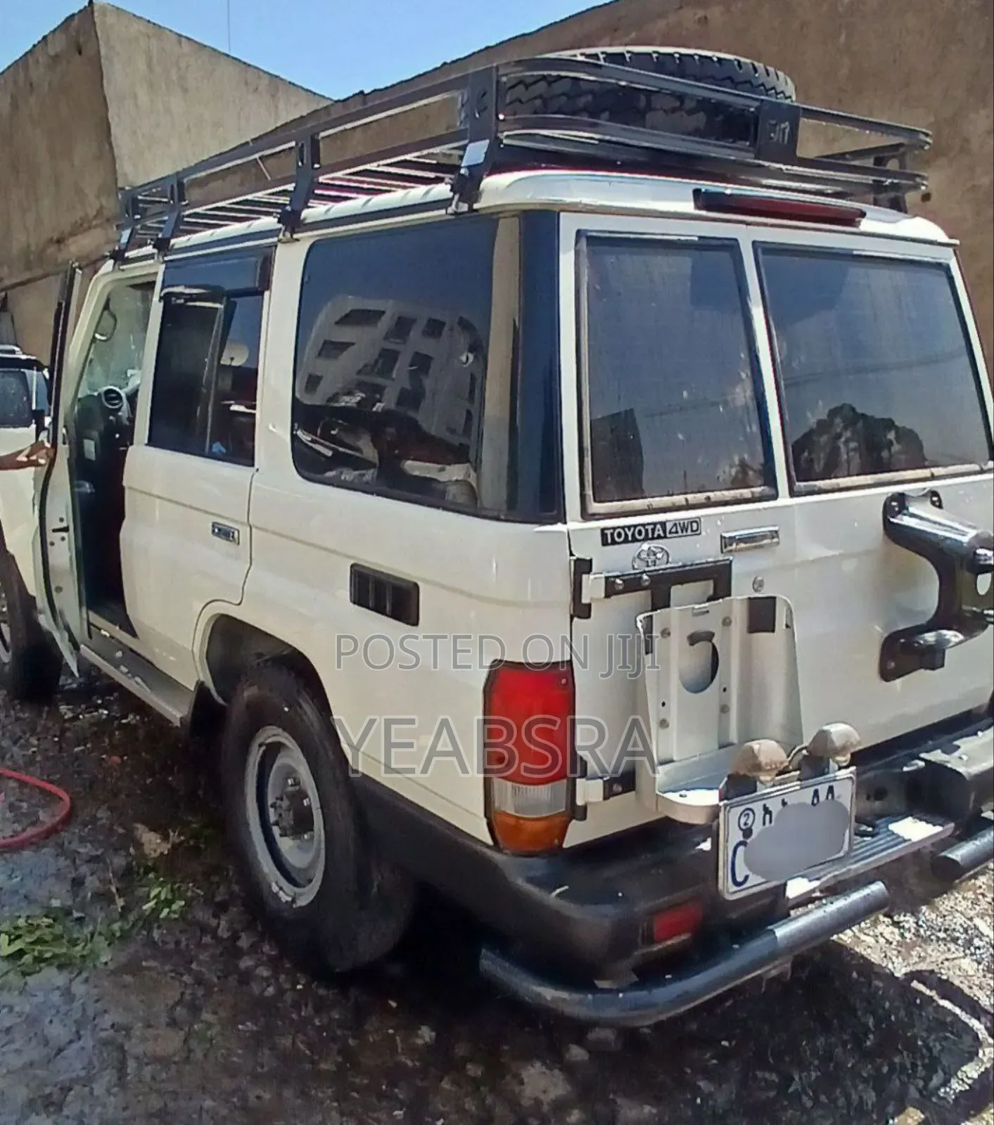 Toyota Land Cruiser 2018 White