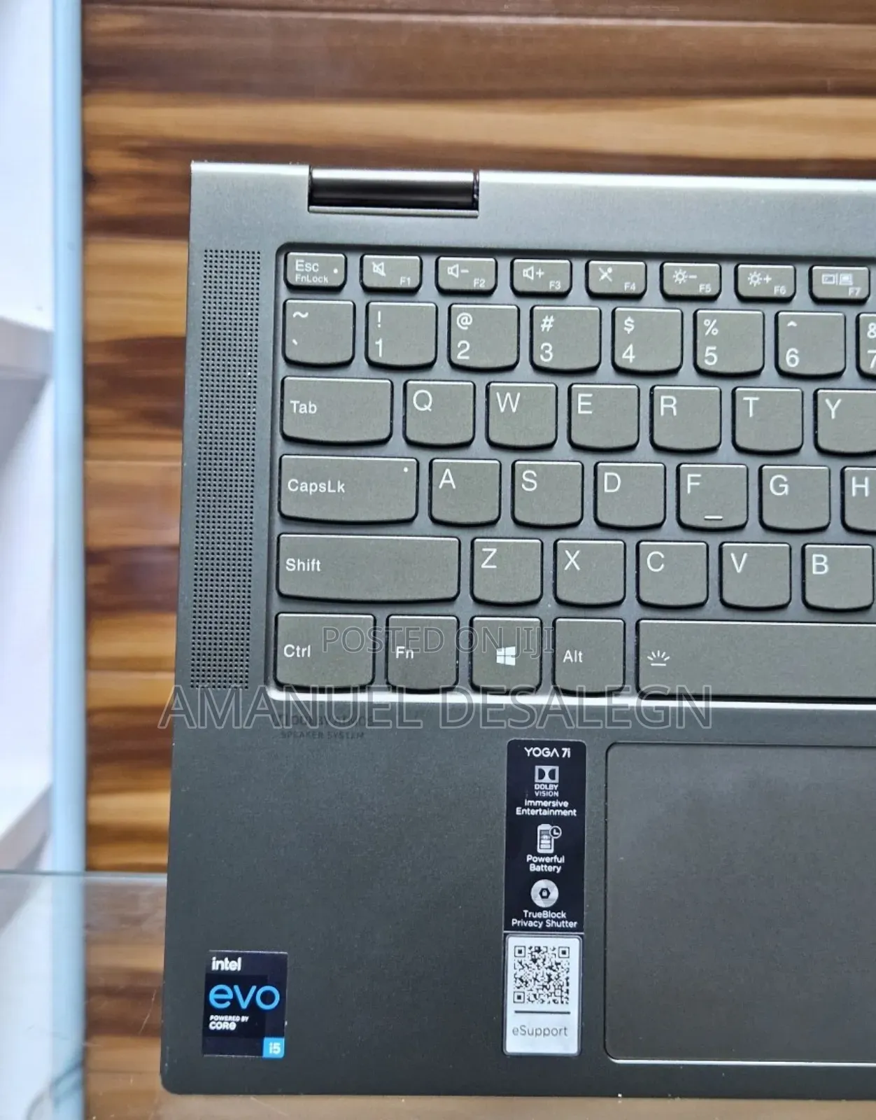 New Laptop Lenovo Yoga 7i 12GB Intel Core I5 SSD 512GB