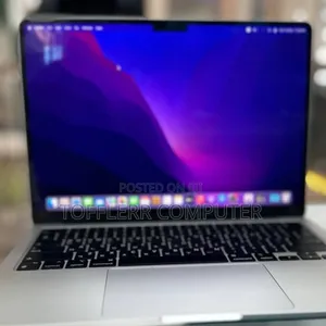 New Laptop Apple MacBook Air 2022 M2 8GB Intel Core I7 SSD 256GB