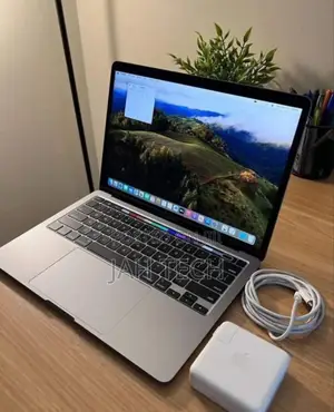 New Laptop Apple MacBook Pro M1 8GB Apple M1 Pro SSD 256GB