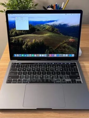 New Laptop Apple MacBook Pro M1 8GB Apple M1 Pro SSD 256GB