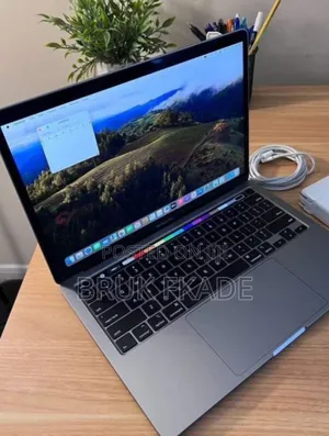 New Laptop Apple MacBook Pro M1 8GB Apple M1 Pro SSD 256GB