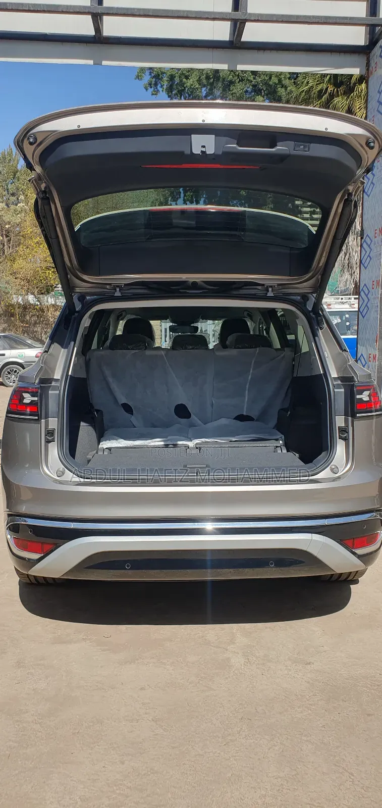 New Volkswagen ID.6 2024 Gold