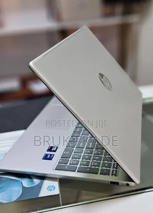 New Laptop HP Pavilion 15 16GB Intel Core Ultra 7 SSD 512GB