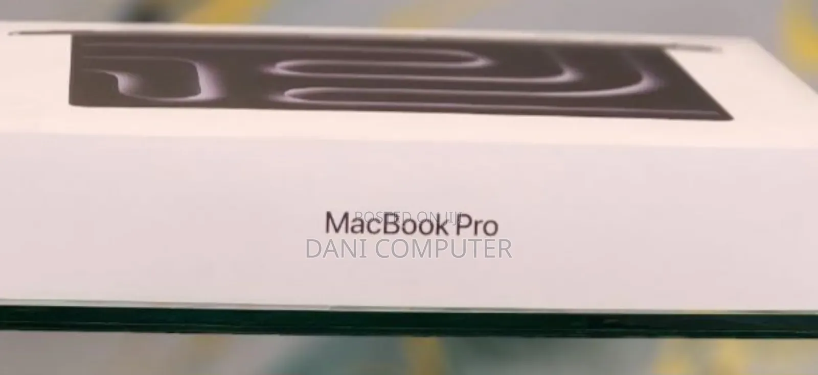 New Laptop Apple Macbook Pro 2025 M5 14-Inch 16GB Apple M5 SSD 1T