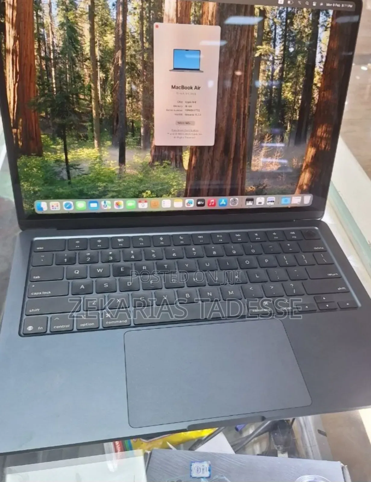 New Laptop Apple MacBook Air 2025 M4 13-Inch 16GB Apple M4 SSD 256GB