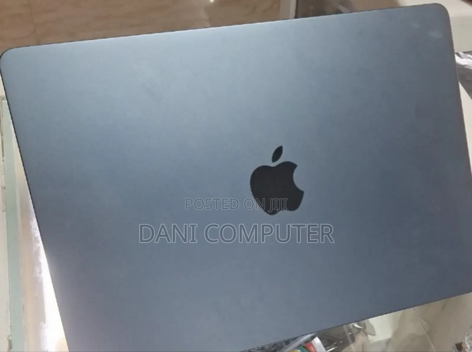 New Apple MacBook Air 2025 M4 13-Inch 16GB Apple M4 Max SSD 256GB