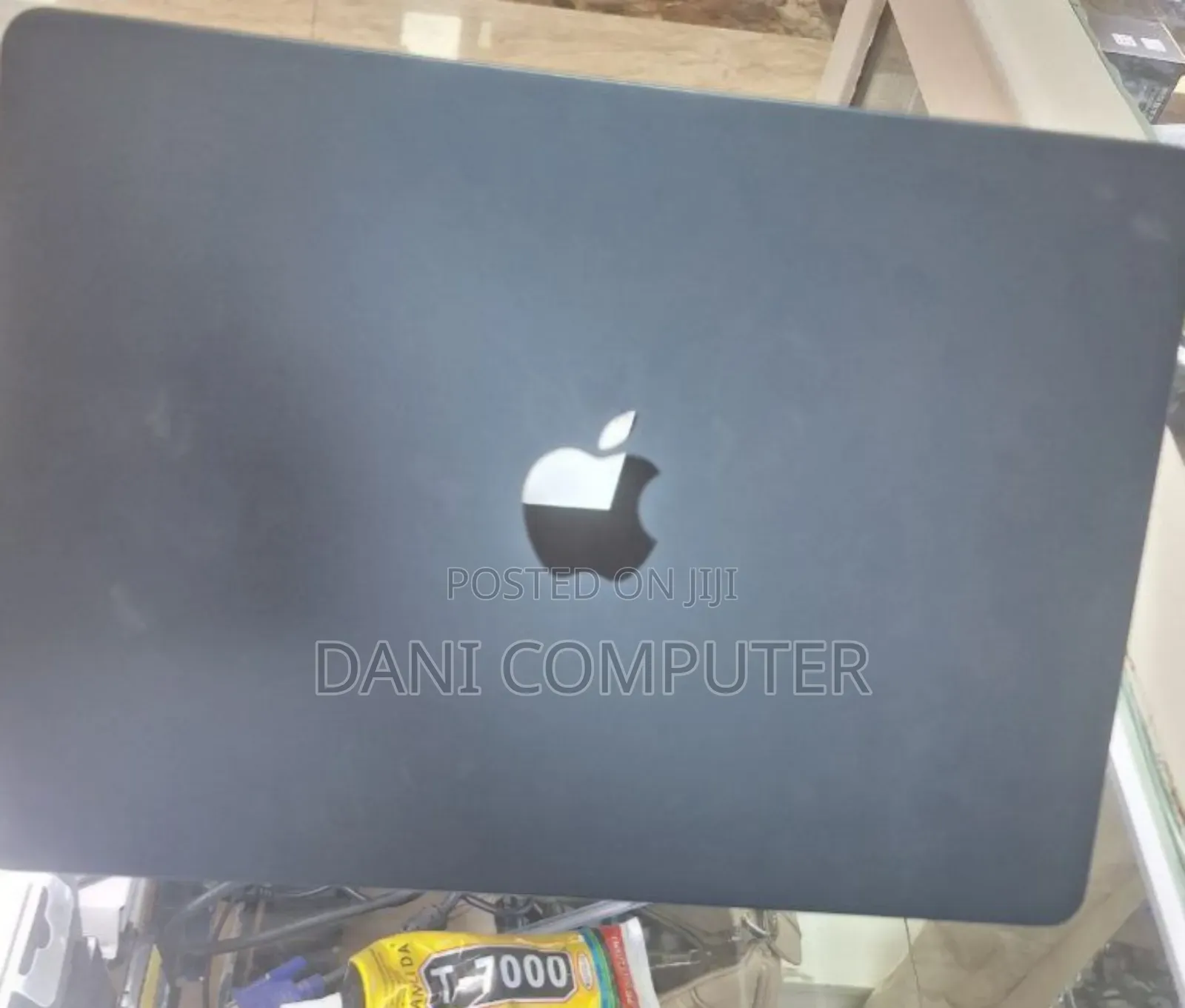 New Apple MacBook Air 2025 M4 13-Inch 16GB Apple M4 Max SSD 256GB