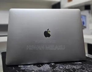 New Laptop Apple MacBook Pro 2019 16GB Intel Core I9 SSD 512GB