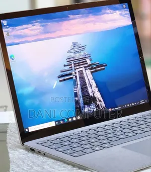 New Laptop Microsoft Surface 8GB Intel Core I5 SSD 512GB