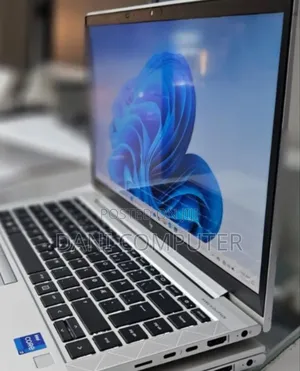 New Laptop HP EliteBook 830 G8 16GB Intel Core I7 SSD 512GB