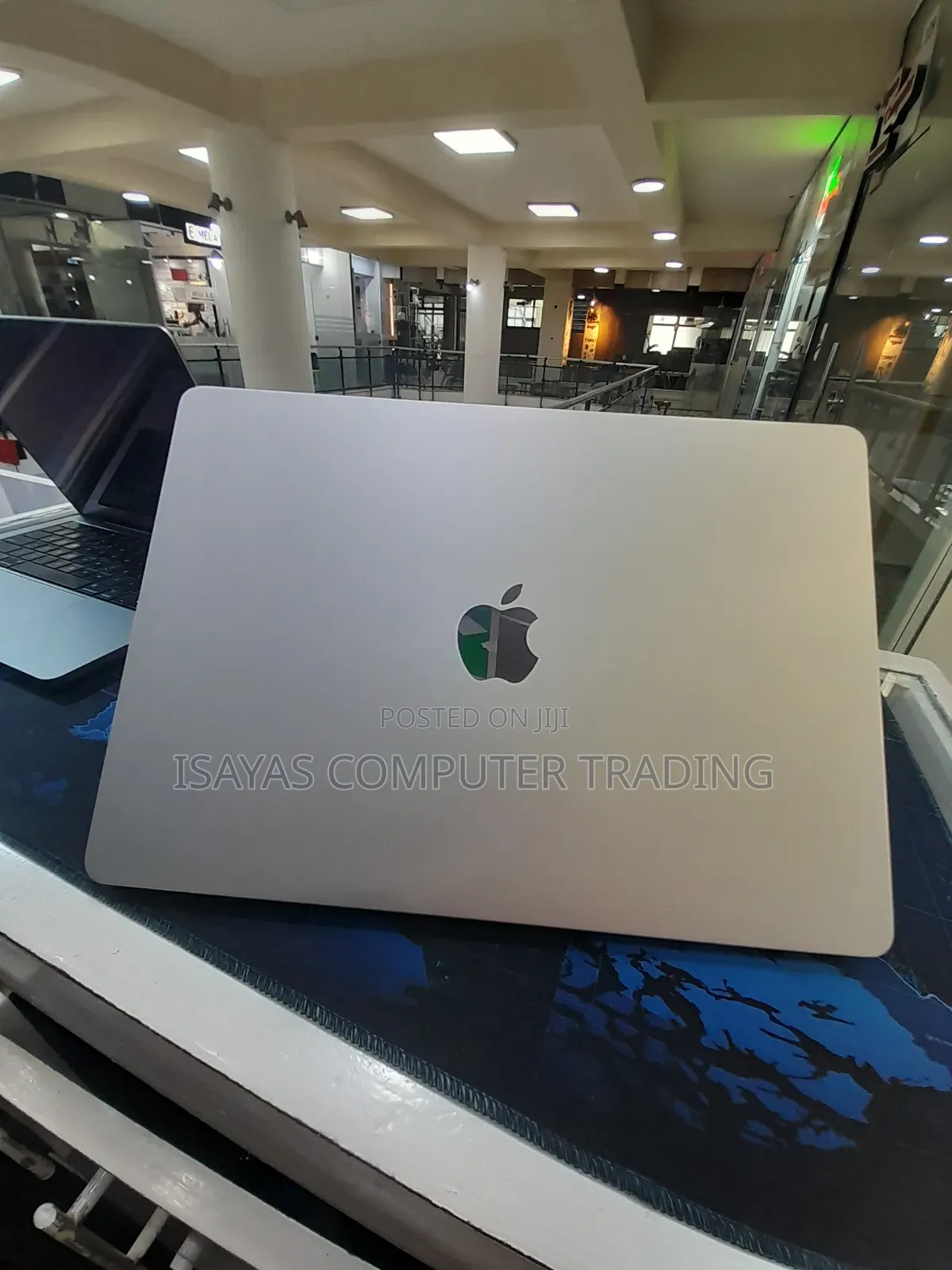 New Laptop Apple MacBook Pro M1 16GB Apple M1 Pro SSD 512GB