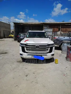 New Toyota Land Cruiser 2023 White