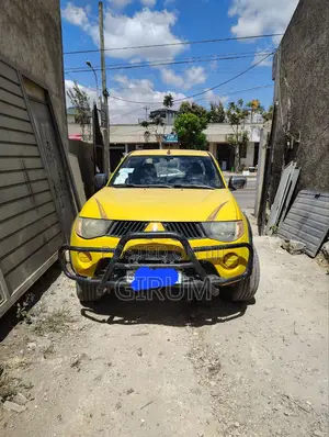 Mitsubishi L200 Double Cab 2.5 136hp 2008 Yellow