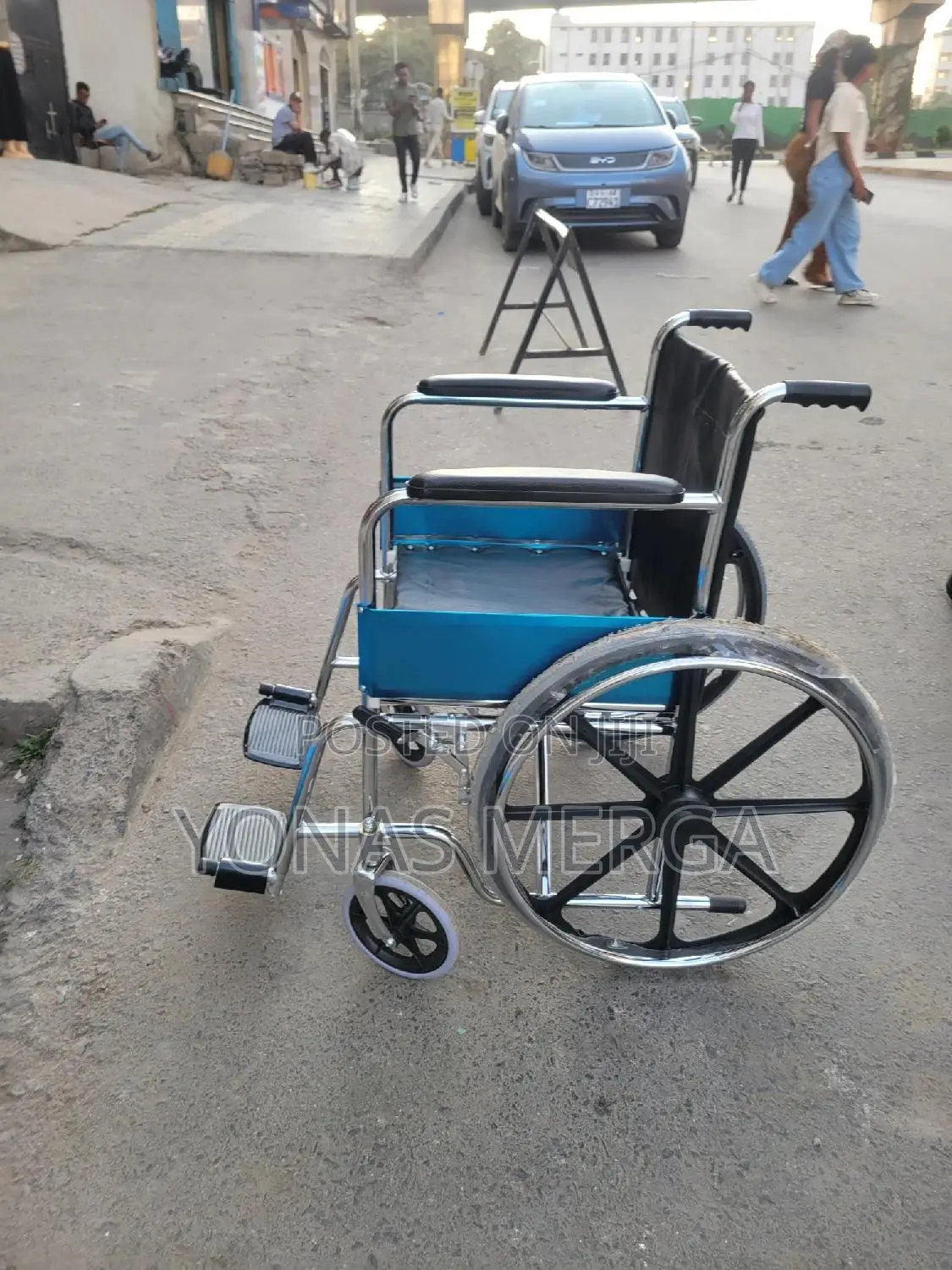 Folding Wheelchair贏豳steel Frames Padded Arm Rest With Stainless