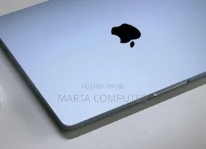 New Laptop Apple MacBook Air 2025 M4 13-Inch 16GB Apple M4 SSD 256GB