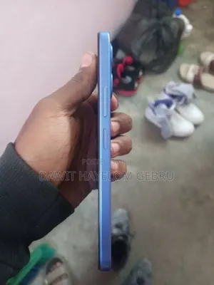 Infinix Smart 10 128 GB Blue