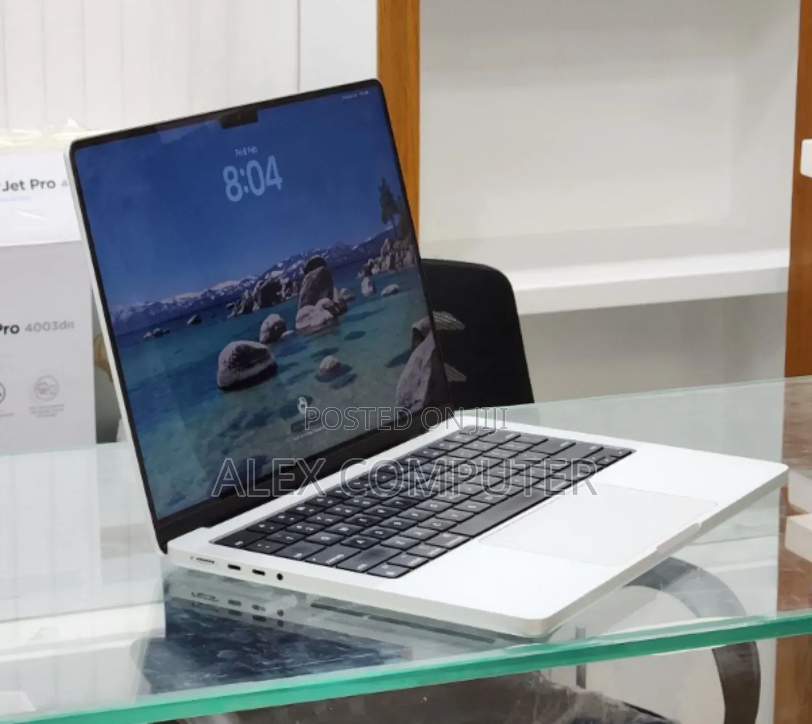 New Laptop Apple MacBook Pro M1 16GB Apple M1 Pro SSD 512GB